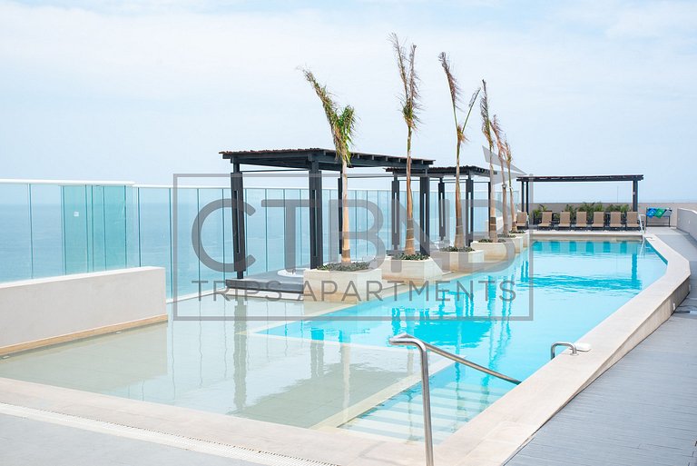 3 BDRM Luxury Sea View Apt, Pool & Beach Club