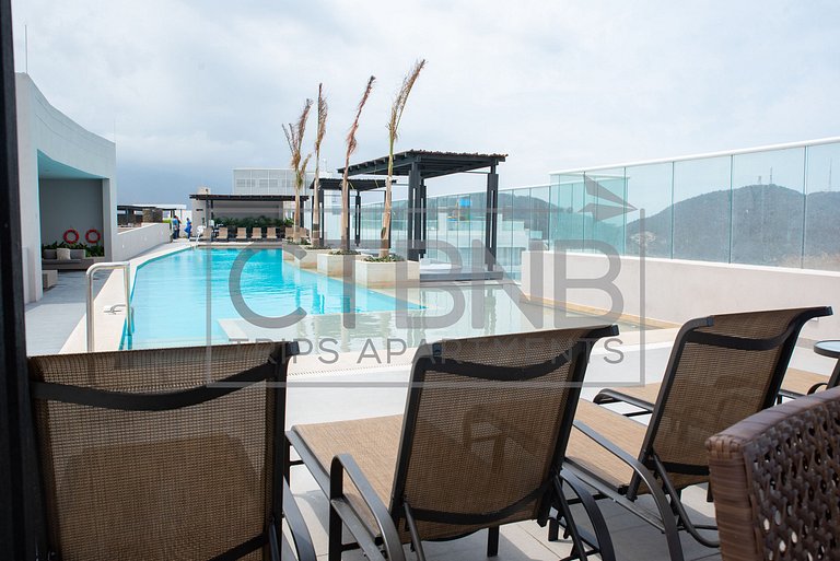 3 BDRM Luxury Sea View Apt, Pool & Beach Club