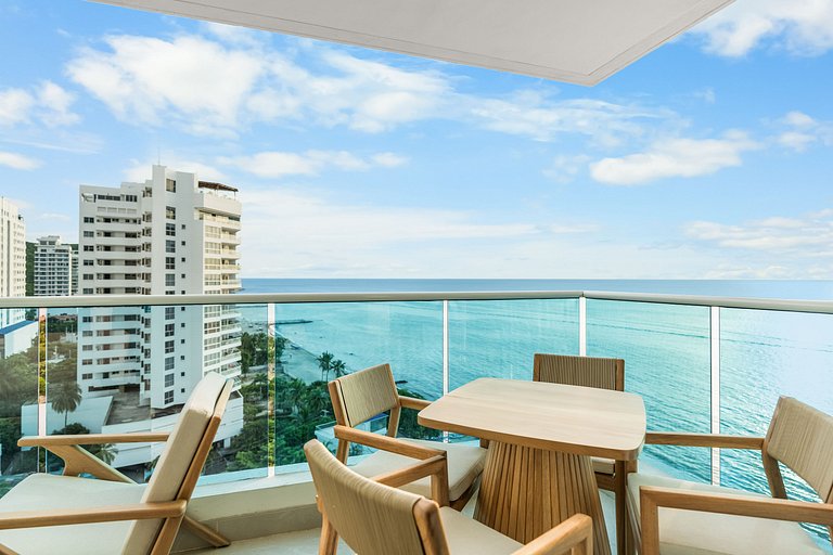 3 BDRM Luxury Sea View Apt, Pool & Beach Club