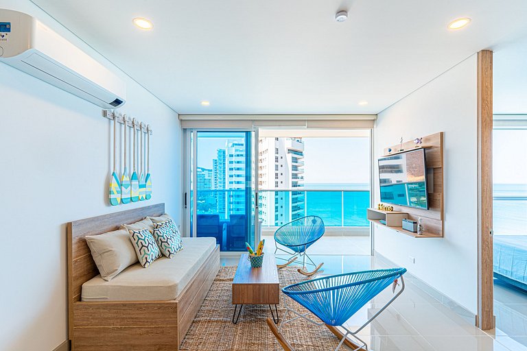 3 BDRM Imposing Ocen View, Beach Acces & Pool