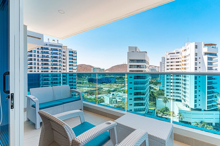3 BDRM Imposing Ocen View, Beach Acces & Pool