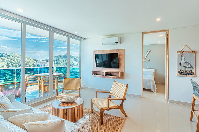 Luxury Wide Condo Salguero 2BRD Pool & Beach Club