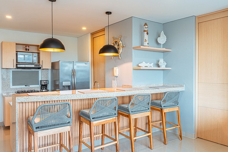 Luxury Wide Condo Salguero 2BRD Pool & Beach Club