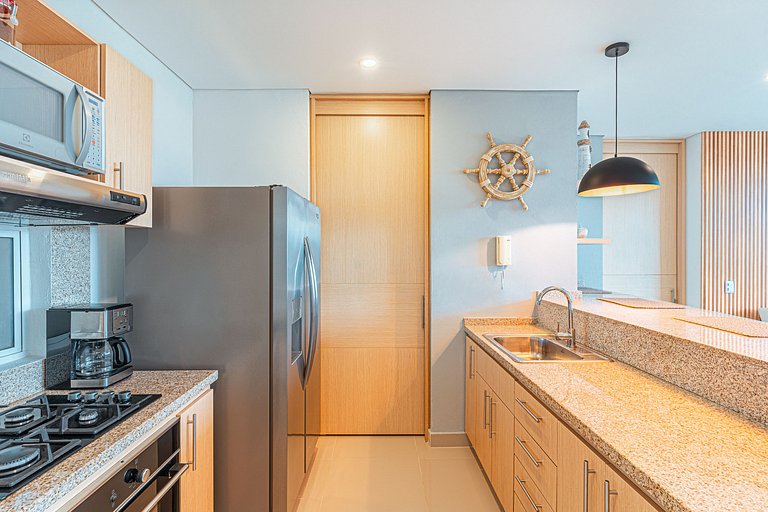 Luxury Wide Condo Salguero 2BRD Pool & Beach Club
