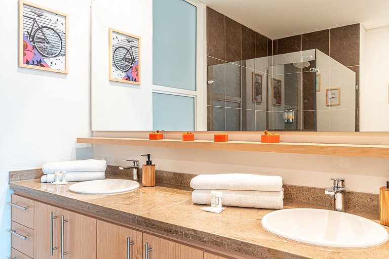Luxury Wide Condo Salguero 2BRD Pool & Beach Club