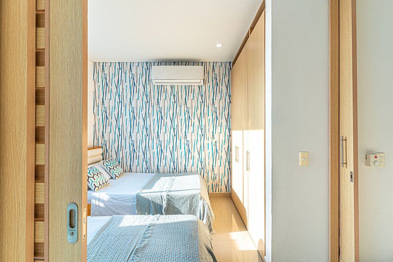 Exclusive 2 BR Nice Ocean view, Pool & Beach Club