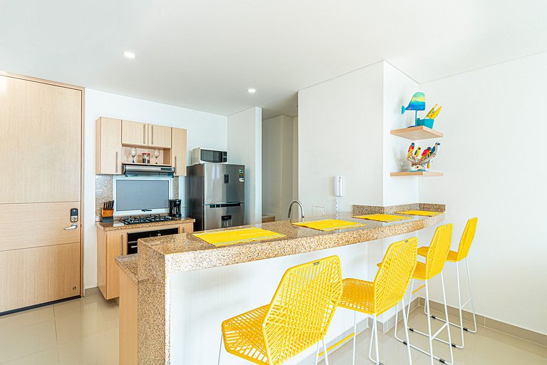 Exclusive 2 BR Nice Ocean view, Pool & Beach Club