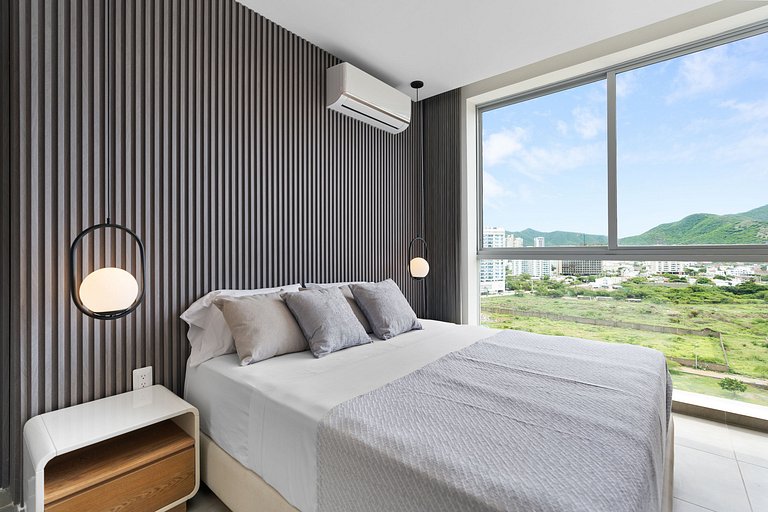 Luxury Suite Pool-Jacuzzi-Sauna & Playroom