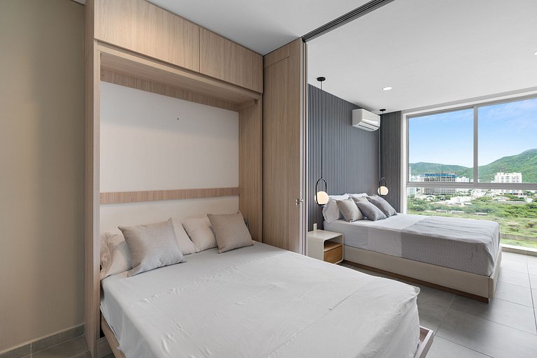 Luxury Suite Pool-Jacuzzi-Sauna & Playroom