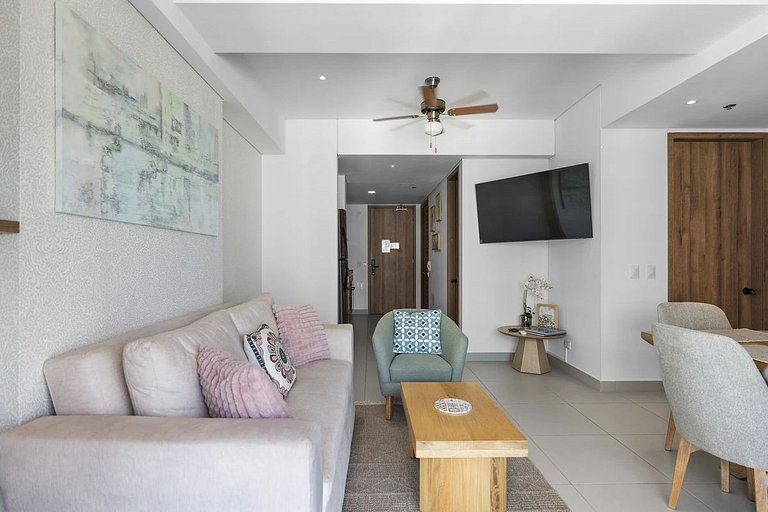 Luxury Comfy 2bdrm Ocean View Wifi Close To Beach