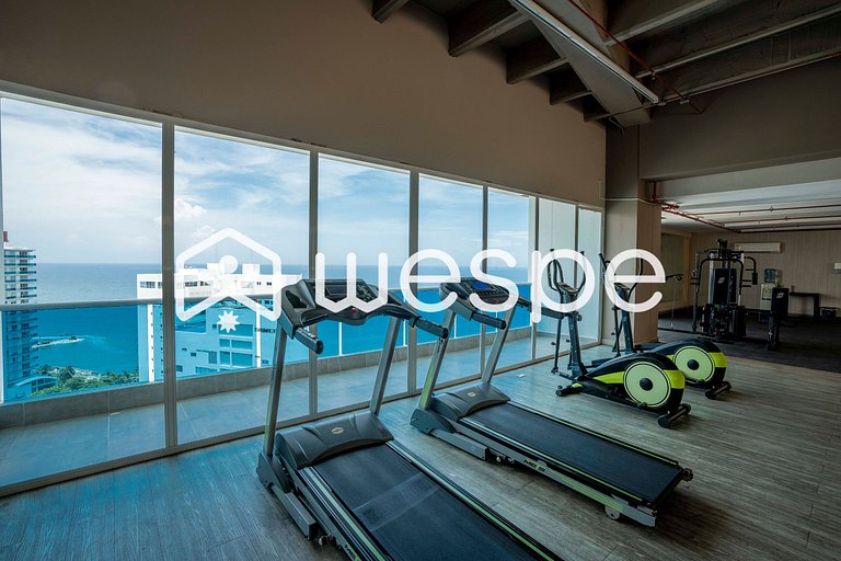 All New 3BRD Wide Condo Salguero Pool & Beach Club