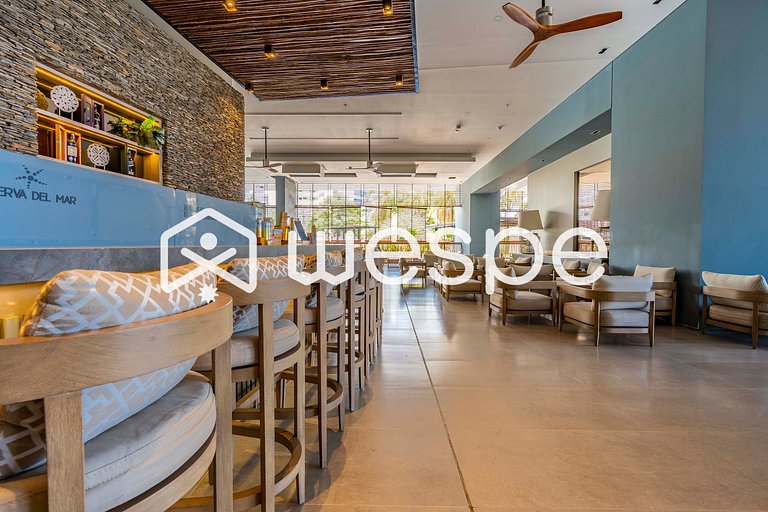 3 BDRM Luxury Modern Apt Salguero, Pool-Beach Club