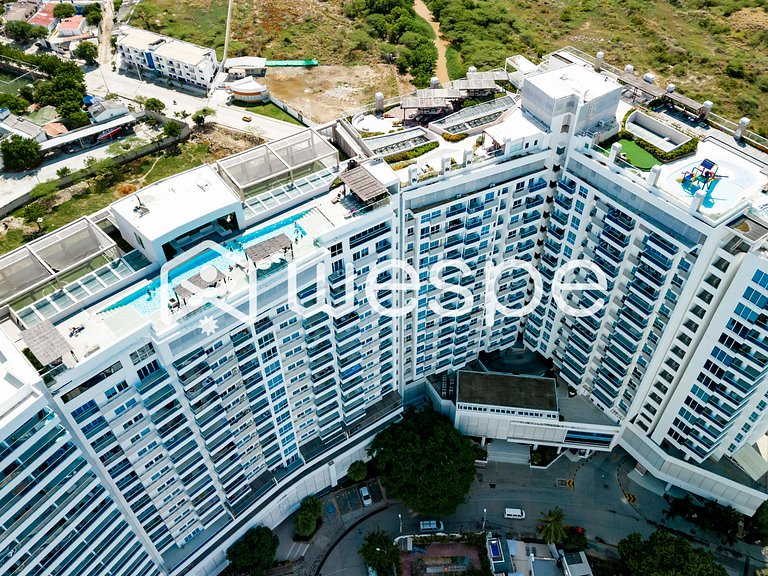Luxury Wide Condo Salguero 2BRD Pool & Beach Club